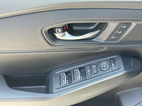 Certified 2025 Honda Accord EX-L image 15