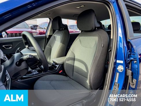 Used 2025 Kia K4 FWD image 9