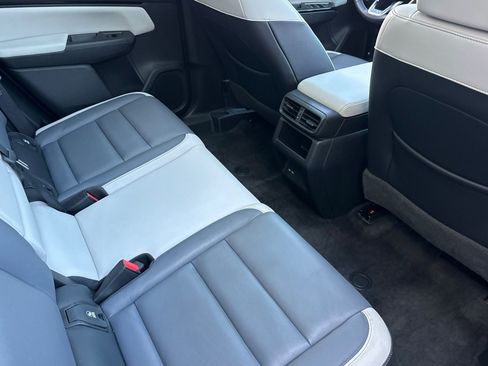 Used 2024 Honda Prologue Touring image 32