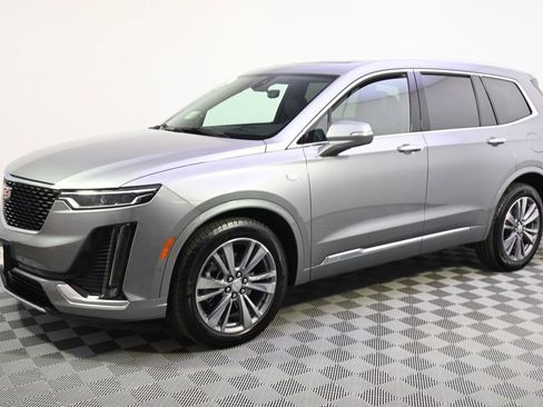 Certified 2025 Cadillac XT6 Premium Luxury w/ Technology Package AWD/4WD image 2