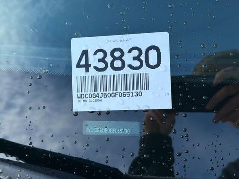 Used 2016 Mercedes-Benz GLC 300 GLC 300 4D Sport Utility image 4