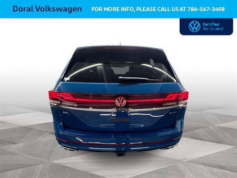 Certified 2025 Volkswagen Atlas SEL Premium R-Line image 7