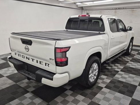 Used 2022 Nissan Frontier SV image 6