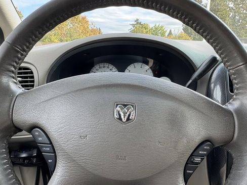 Used 2006 Dodge Grand Caravan SXT image 20