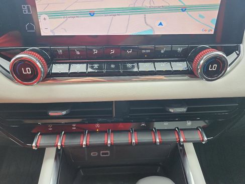 New 2025 GMC Canyon AT4 w/ AT4X Package image 14