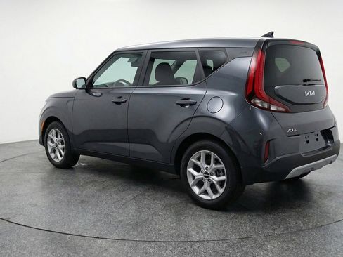Used 2025 Kia Soul LX w/ LX Technology Package image 6