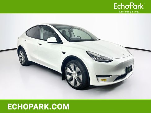 Used 2022 Tesla Model Y Long Range AWD/4WD image 1