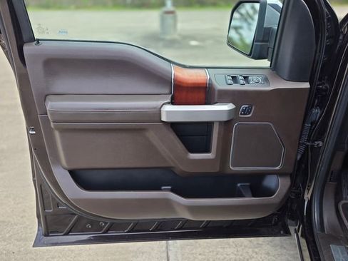 Used 2018 Ford F150 King Ranch w/ Equipment Group 601A Luxury image 23