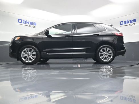 Used 2024 Ford Edge Titanium image 42