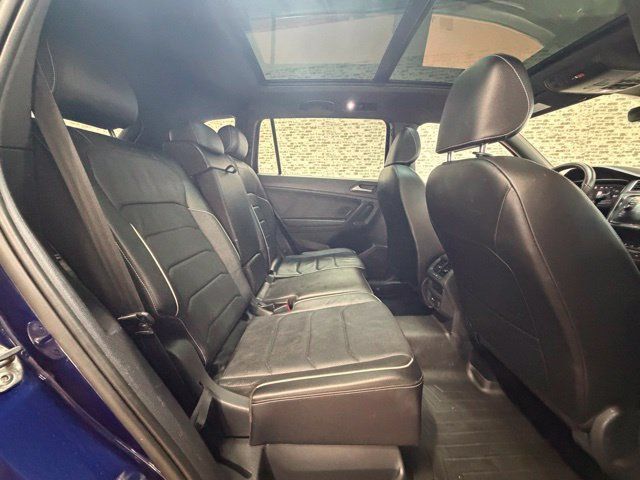 Used 2022 Volkswagen Tiguan SEL R-Line AWD/4WD image 9