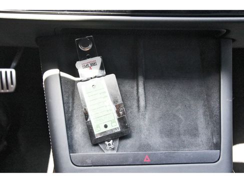 Used 2022 Tesla Model S AWD/4WD image 26