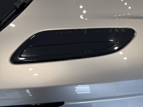 Used 2020 Land Rover Range Rover Velar R-Dynamic S image 46