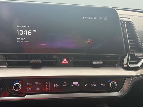 Used 2024 Kia Sportage EX image 31