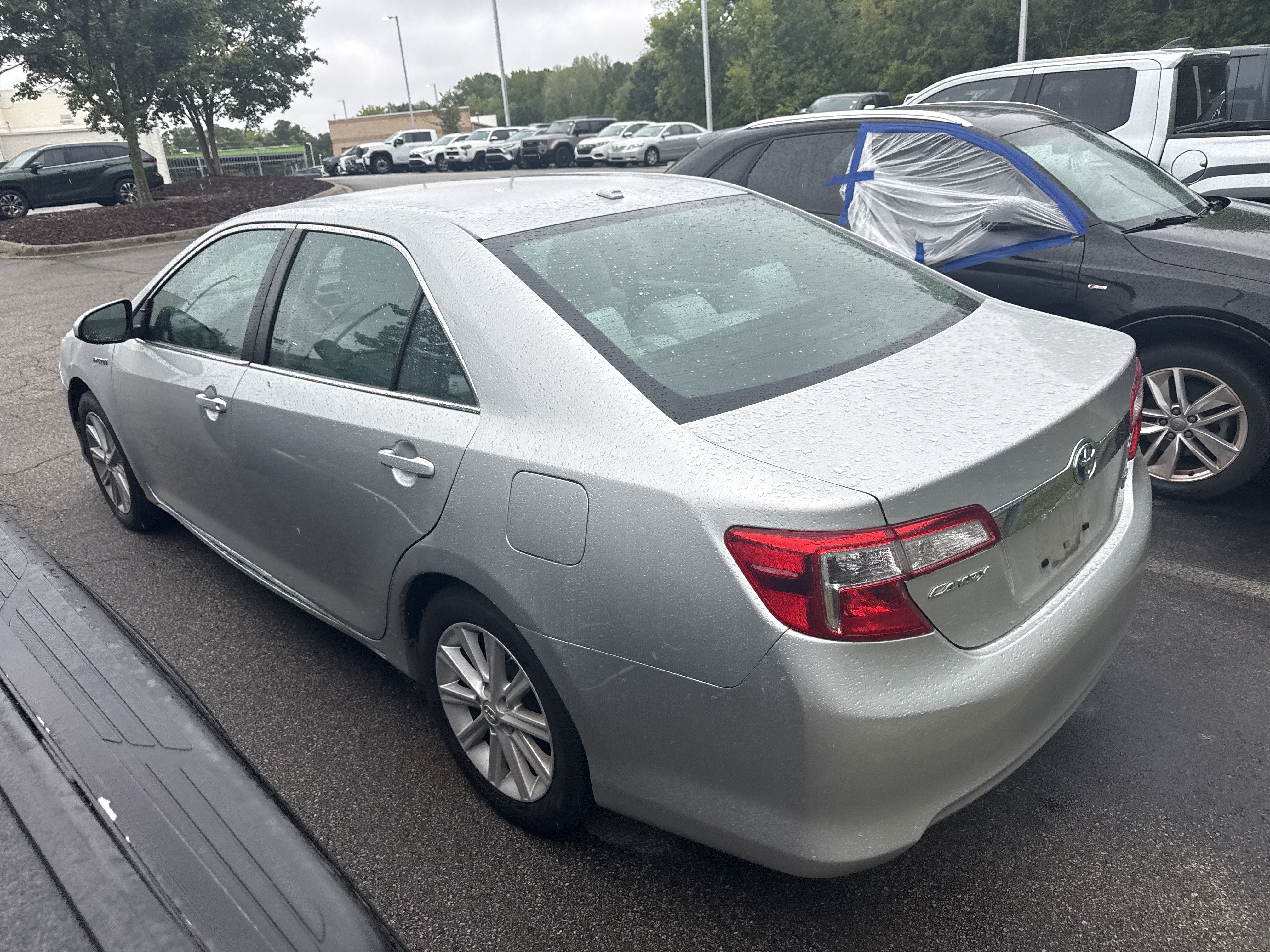 Used 2012 Toyota Camry XLE w/ Convenience Pkg FWD image 10