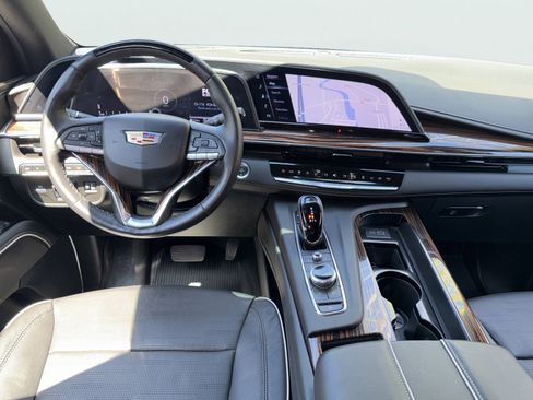 Used 2024 Cadillac Escalade Premium Luxury w/ Performance Package AWD/4WD image 2