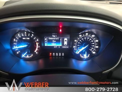 Used 2016 Ford Fusion SE w/ SE Cold Weather Package FWD image 25