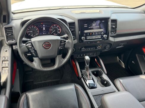 Used 2023 Nissan Frontier PRO-4X w/ Pro-4X Premium Package image 11