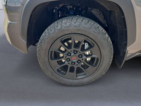 Used 2022 Toyota Tundra Limited w/ TRD Off-Road Package AWD/4WD image 9