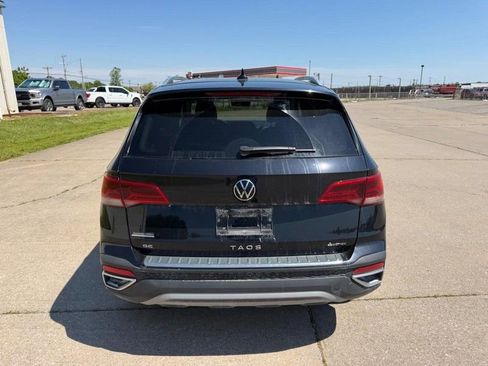 Used 2022 Volkswagen Taos SE AWD/4WD image 4