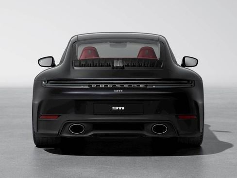 Certified 2025 Porsche 911 Carrera image 7