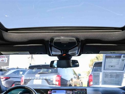 Used 2023 BMW 330i 330i image 16