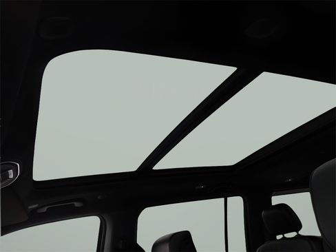 Used 2022 Jeep Wagoneer Series II w/ Premium Group I image 15