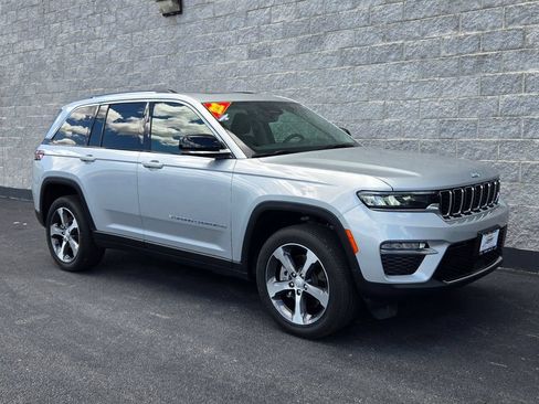 Used 2022 Jeep Grand Cherokee Limited 4xe AWD/4WD image 7