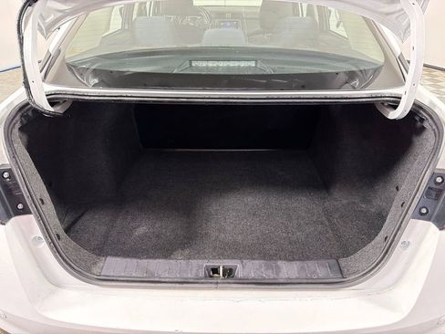 Used 2024 Nissan Versa S FWD image 18