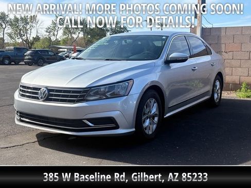 Used 2016 Volkswagen Passat 1.8T S image 1