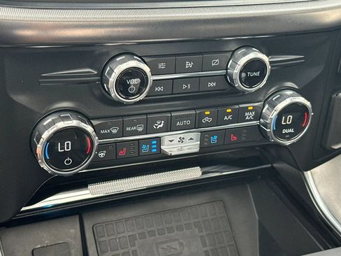 Used 2021 Ford F150 Platinum AWD/4WD image 27