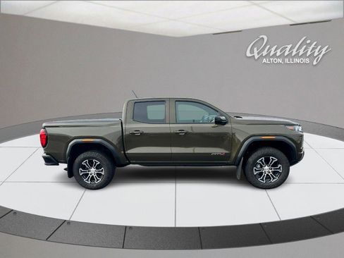 Used 2025 GMC Canyon AT4 AWD/4WD image 3