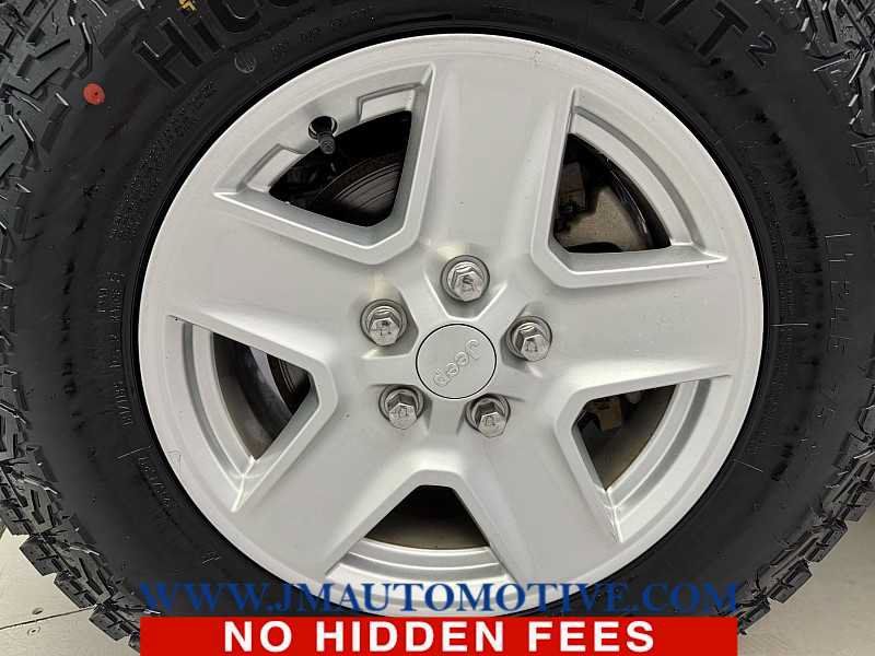 Used 2022 Jeep Gladiator Sport AWD/4WD image 9