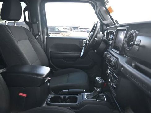 Used 2023 Jeep Wrangler Unlimited Sport AWD/4WD image 18