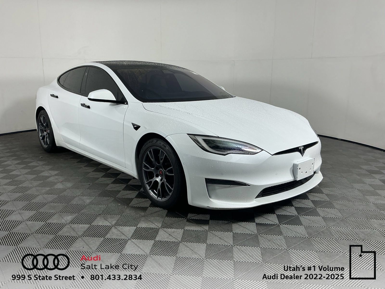 Used 2021 Tesla Model S Plaid AWD/4WD image 1