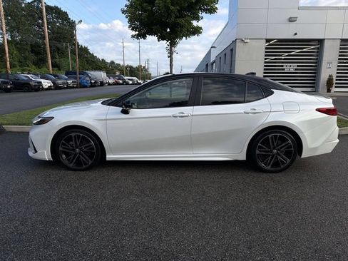 Used 2025 Toyota Camry XSE AWD/4WD image 5