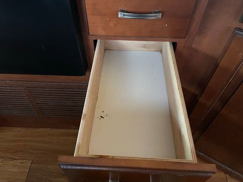 Used 2013 Ford E-450 and Econoline 450 Super Duty w/ Motorhome Prep Pkg image 61