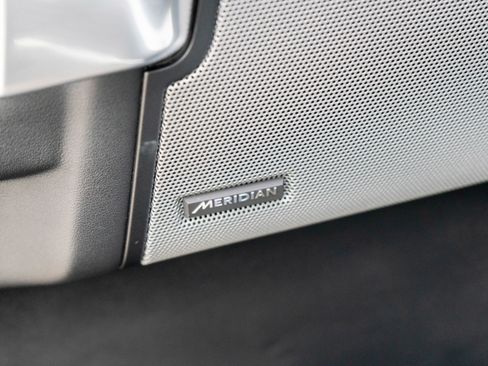 Used 2016 Land Rover LR4 HSE Silver Edition AWD/4WD image 12