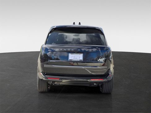 New 2026 Land Rover Range Rover SE image 5