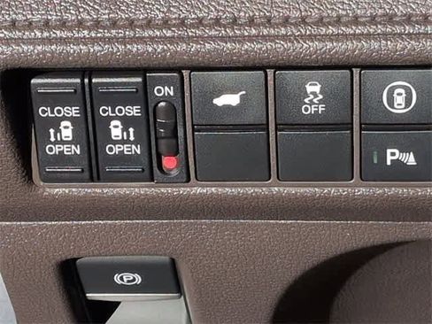 Used 2024 Honda Odyssey Touring image 39