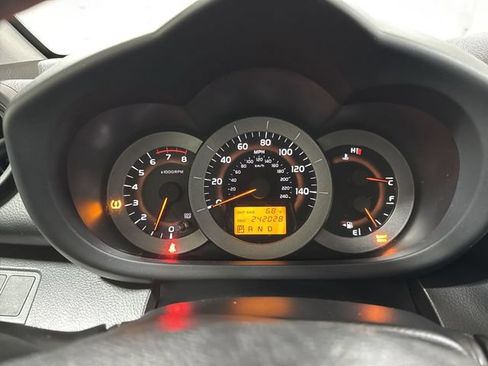 Used 2006 Toyota RAV4 Sport AWD/4WD image 12