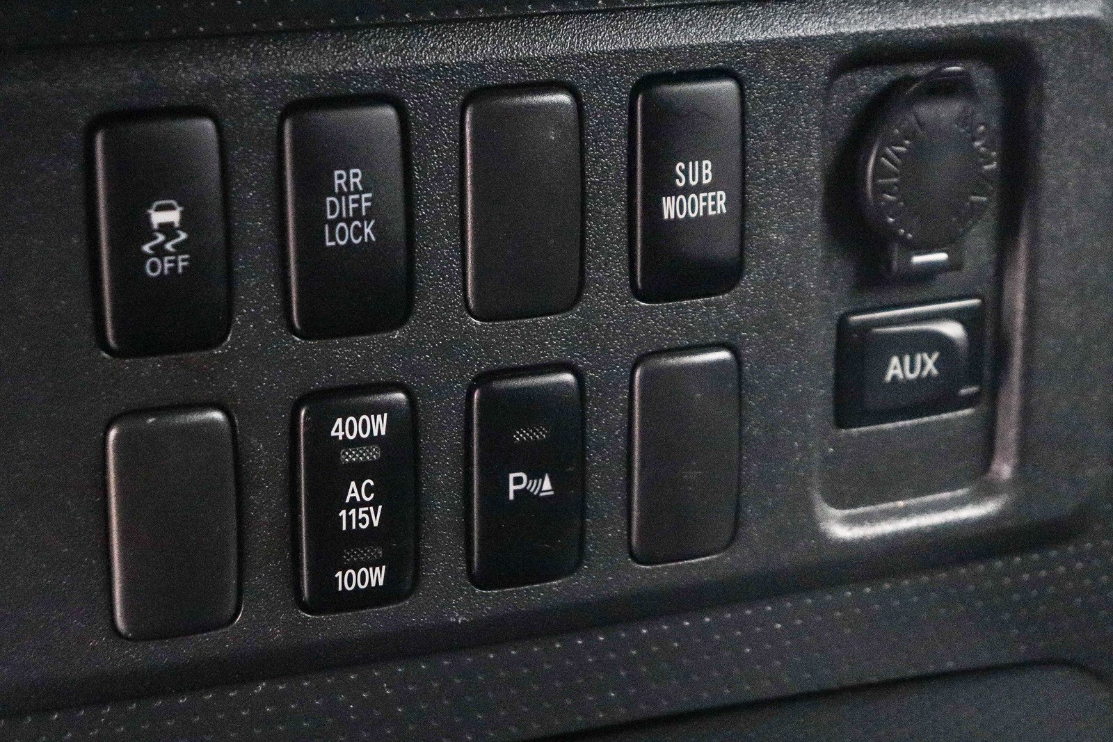 Used 2009 Toyota FJ Cruiser 2WD w/ Upgrade Pkg 2 image 21