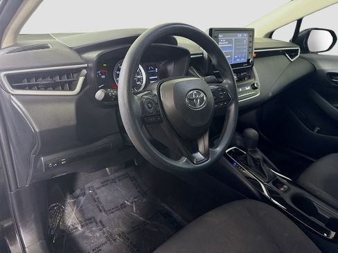 Used 2022 Toyota Corolla LE w/ LE Convenience Package FWD image 23