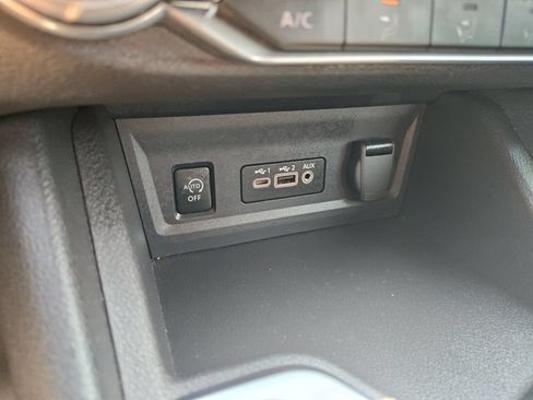 Used 2024 Nissan Sentra SV FWD image 23