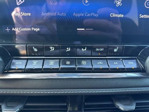 Used 2023 Chevrolet Colorado LT w/ LT Convenience Package II AWD/4WD image 28