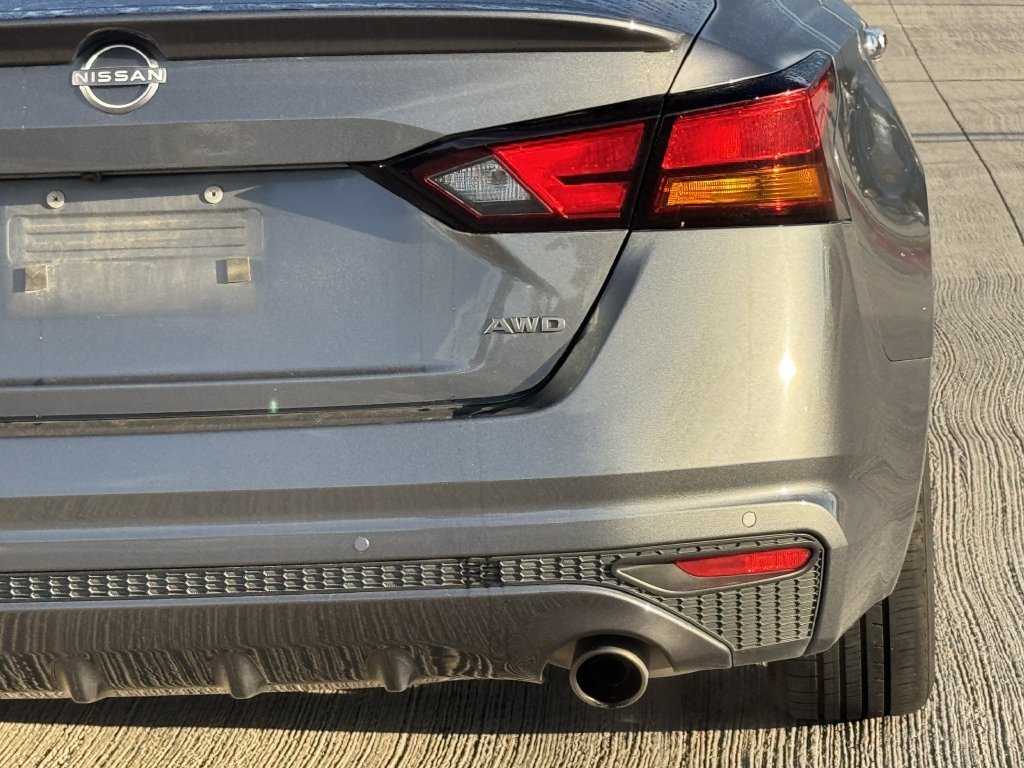 Used 2025 Nissan Altima 2.5 SV w/ SV Special Edition Package AWD/4WD image 5