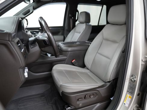 Used 2023 GMC Yukon SLT image 4