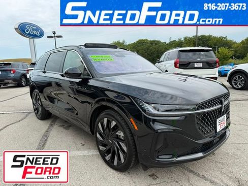 Used 2024 Lincoln Nautilus Black Label w/ Jet Appearance Package (87T) image 1