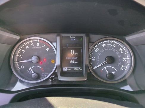 Certified 2023 Toyota Tacoma TRD Off-Road image 10