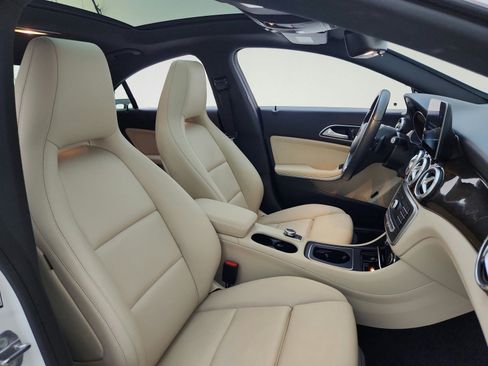 Used 2019 Mercedes-Benz CLA 250 image 30