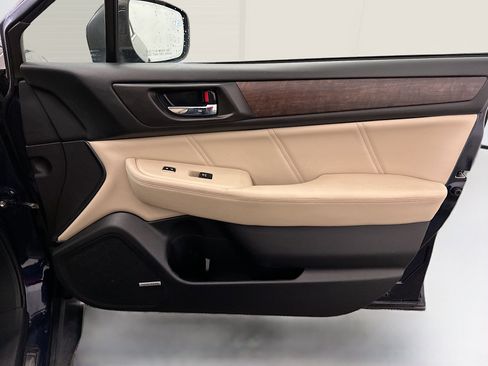Used 2018 Subaru Outback 3.6R Limited image 35